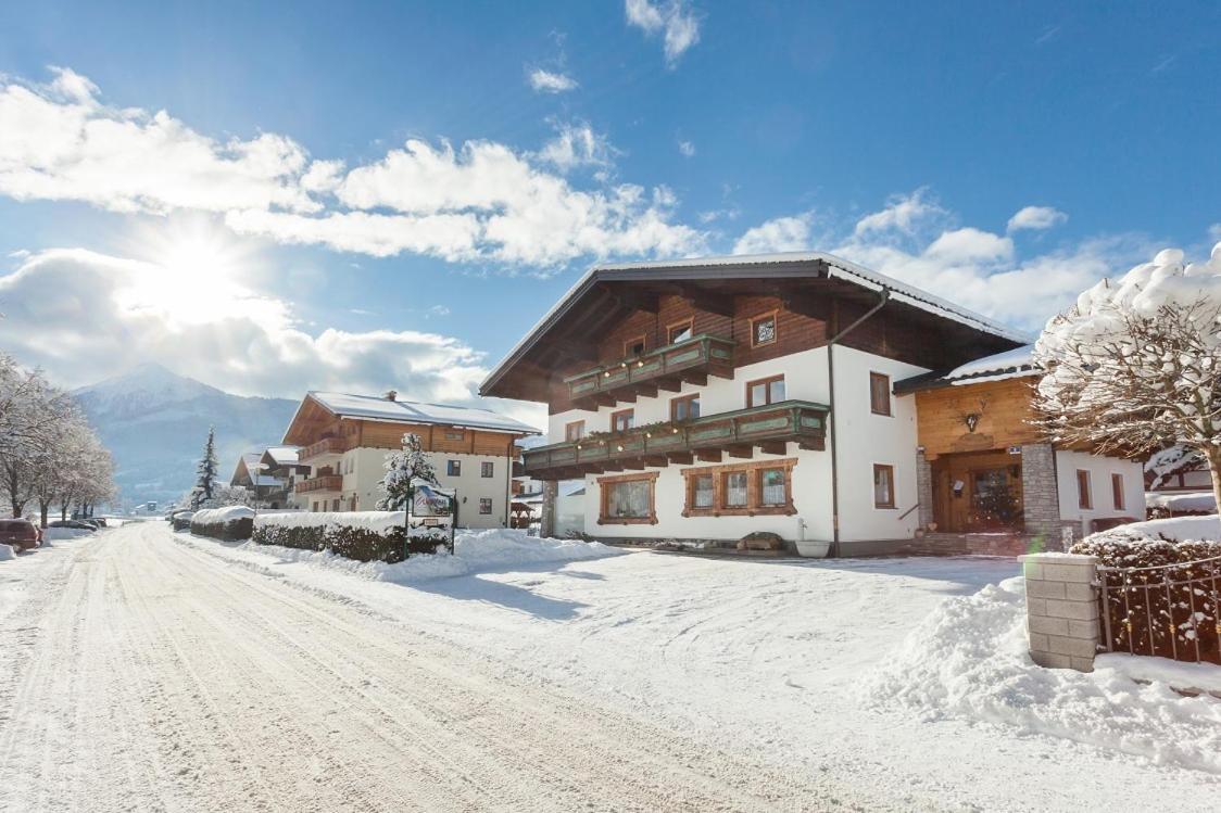 Holiday Im Gaestehaus Warter In Altenmarkt Altenmarkt im Pongau Eksteriør bilde